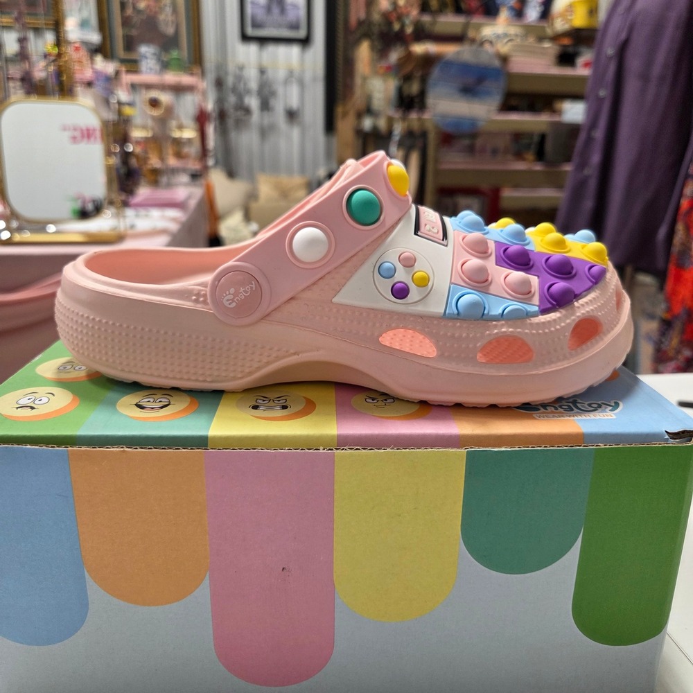 Engtoy Kids Pop It Fidget Clogs Pink Gamer Player 2 Slip On Shoes Size 12.5 NEW
